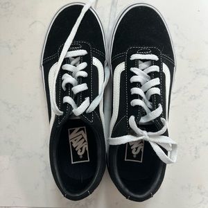 Women’s Black Vans